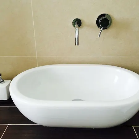 Greenhousebologna 3* ボローニャ