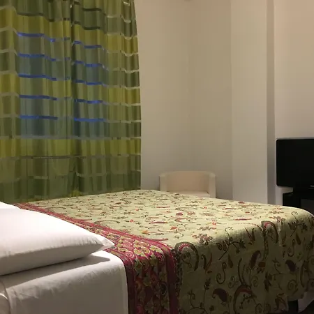 Greenhousebologna B&B 3*