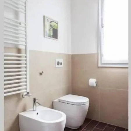 Greenhousebologna B&B 3*